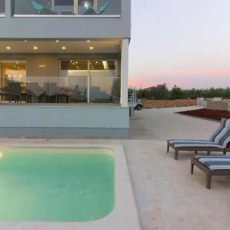 Villa Horizont Private Pool Near The Sea